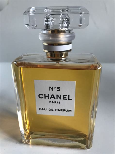 coco chanel no 5 perfume review